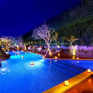 Hotel Rhadana ***