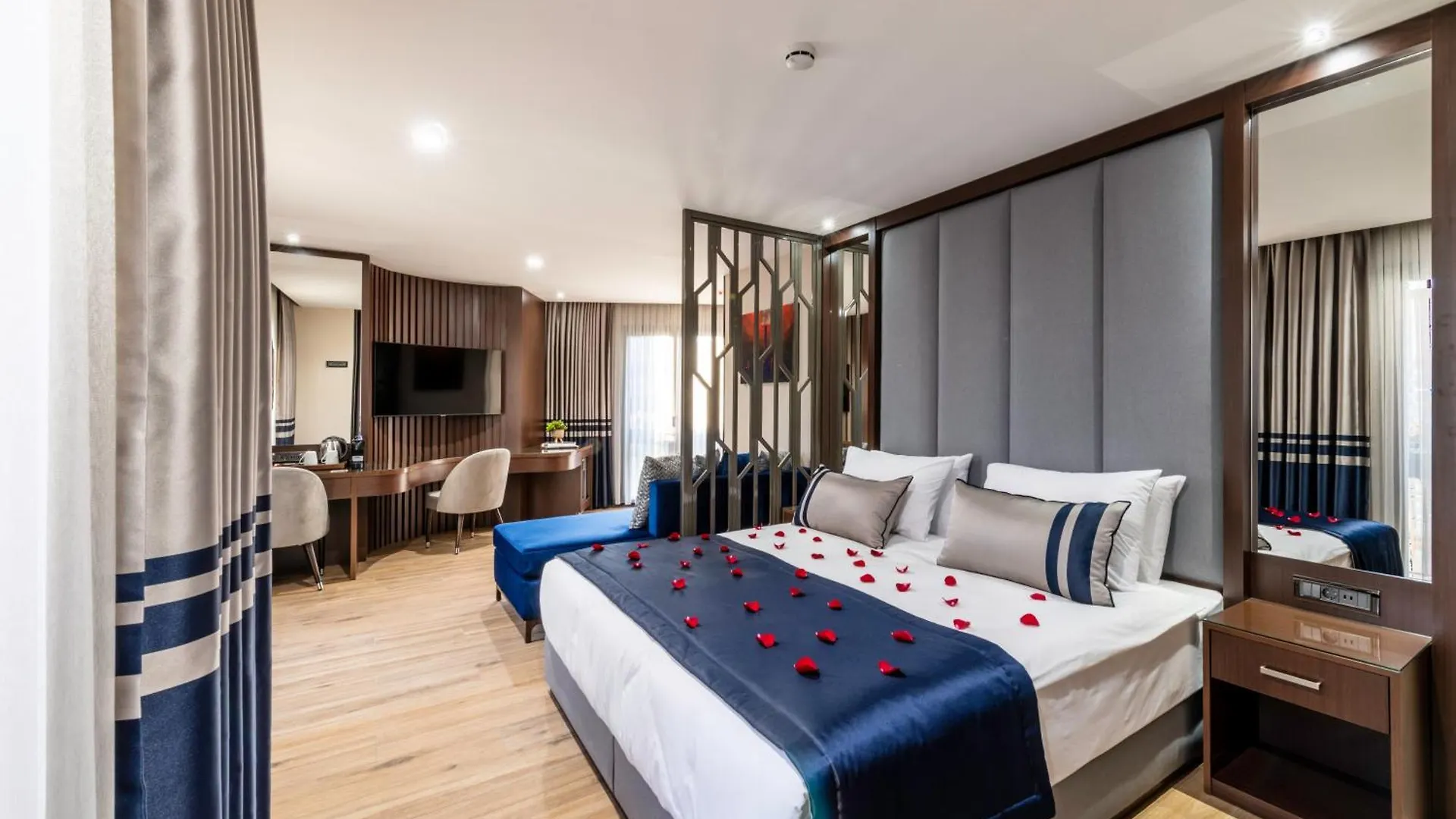 Aprilis Deluxe Hotel Isztambul 4*,